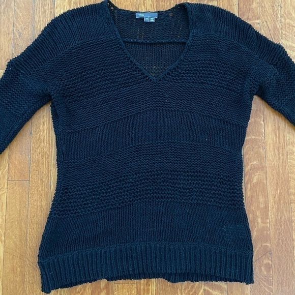 Vince V-neck summer sweater - Picture 1 of 4